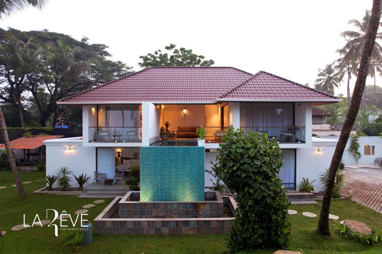 La Reve The Beach Villa 말라푸람 외부 사진